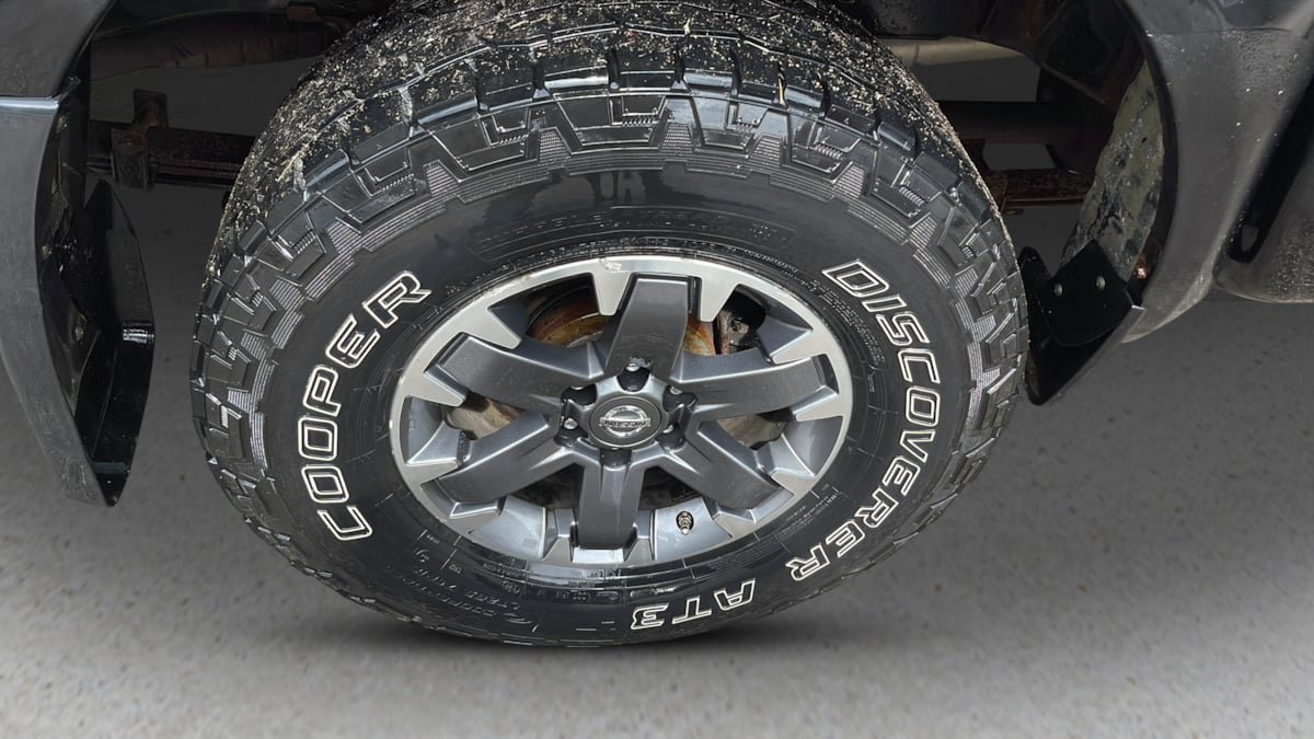 Used 2018 Nissan Frontier SV AWD/4WD image 17
