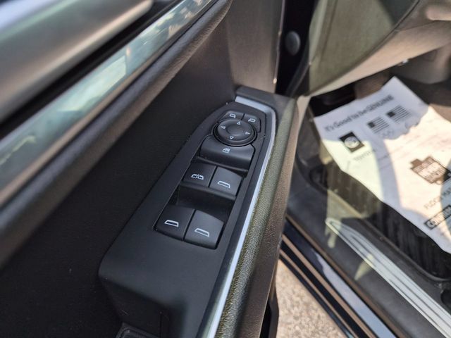 Certified 2024 Chevrolet Silverado 1500 LT AWD/4WD image 13