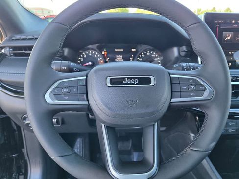 New 2026 Jeep Compass Latitude AWD/4WD image 22