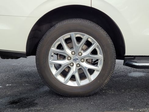 Certified 2021 Ford Expedition XLT AWD/4WD image 11