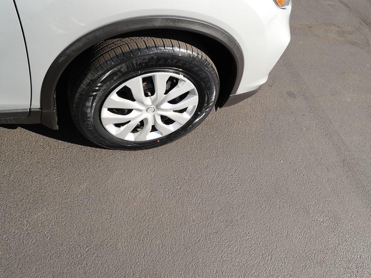 Used 2019 Nissan Rogue S AWD/4WD image 31