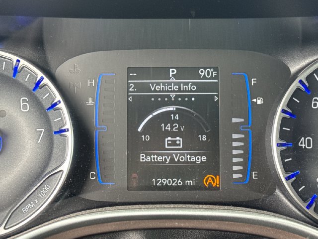 Used 2018 Chrysler Pacifica Touring-L FWD image 22