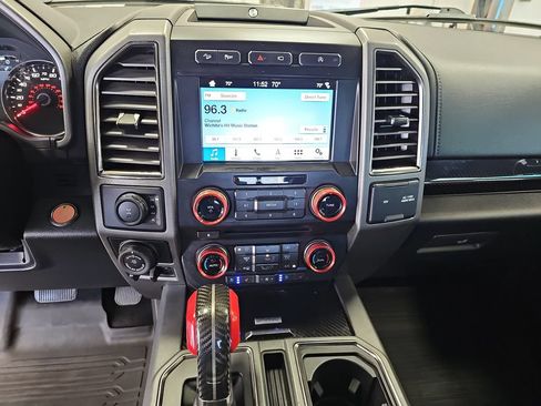 Used 2018 Ford F150 Raptor w/ Equipment Group 802A Luxury AWD/4WD image 19