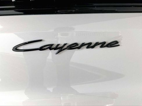 New 2026 Porsche Cayenne Coupe AWD/4WD image 33