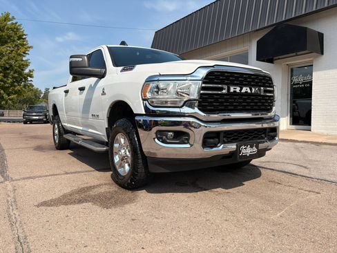 Used 2024 RAM 2500 Big Horn w/ Off Road Package AWD/4WD image 2