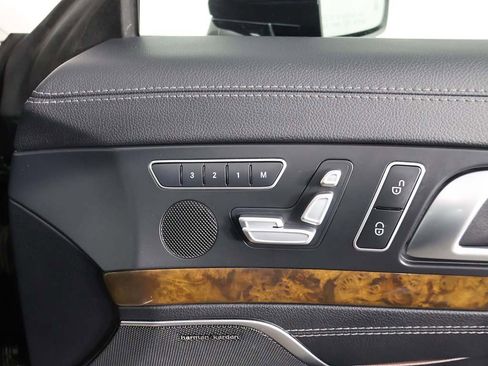 Used 2013 Mercedes-Benz SL 550 w/ Premium Pkg image 29