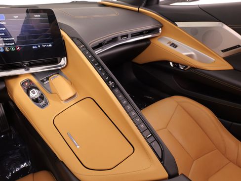 Used 2020 Chevrolet Corvette Stingray Preferred Cpe w/ 2LT Preferred Equipment Group RWD image 40