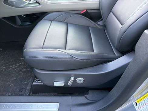 New 2025 Lincoln Nautilus Premier w/ Equipment Group 102A image 10