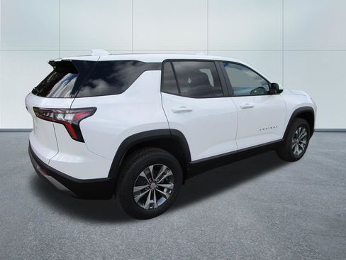 New 2026 Chevrolet Equinox LT w/ Convenience Package II image 7