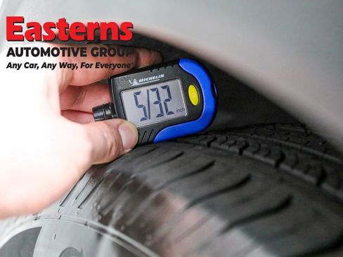 Used 2022 Ford Escape SE image 26