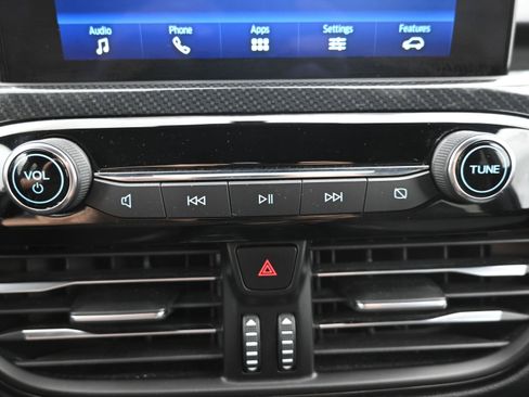 Used 2023 Ford Escape ST-Line image 17