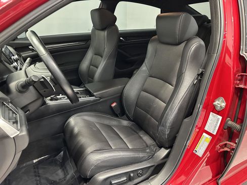 Used 2019 Honda Accord Sport image 10