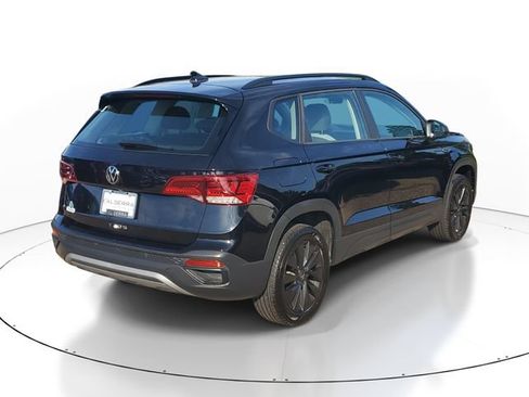 Used 2023 Volkswagen Taos S FWD image 4
