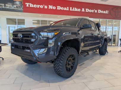 New 2025 Toyota Tacoma SR5
