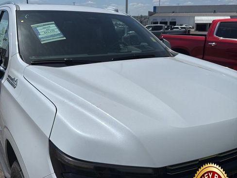 New 2026 Chevrolet Tahoe High Country w/ Sun And Tow Package AWD/4WD image 2