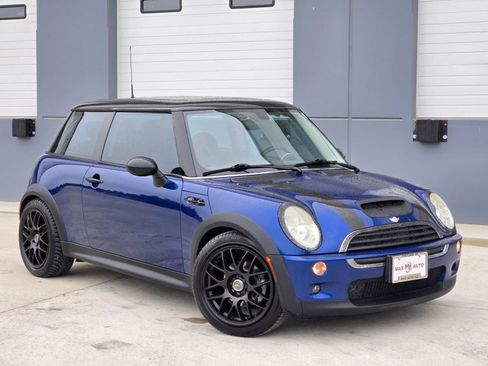 Used 2004 MINI Cooper S image 1