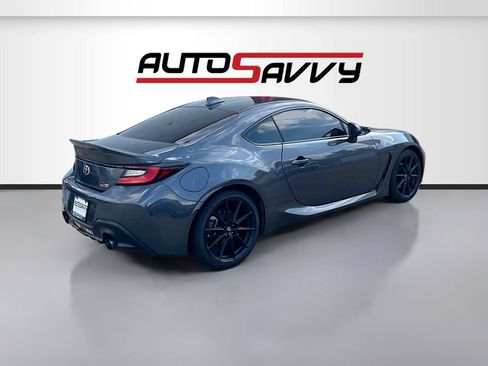 Used 2023 Toyota GR86 Premium w/ ALL Weather Mat Package (TMS) RWD image 7