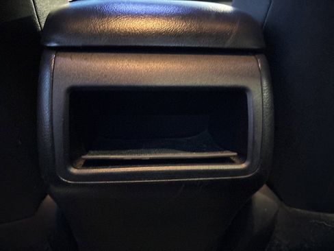 Used 2013 Toyota Camry SE image 5