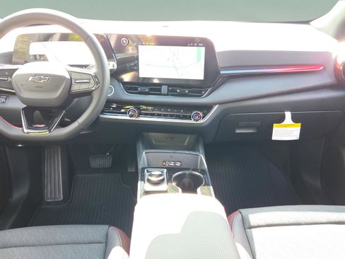 New 2026 Chevrolet Equinox RS w/ Safety and Technology Package FWD image 12