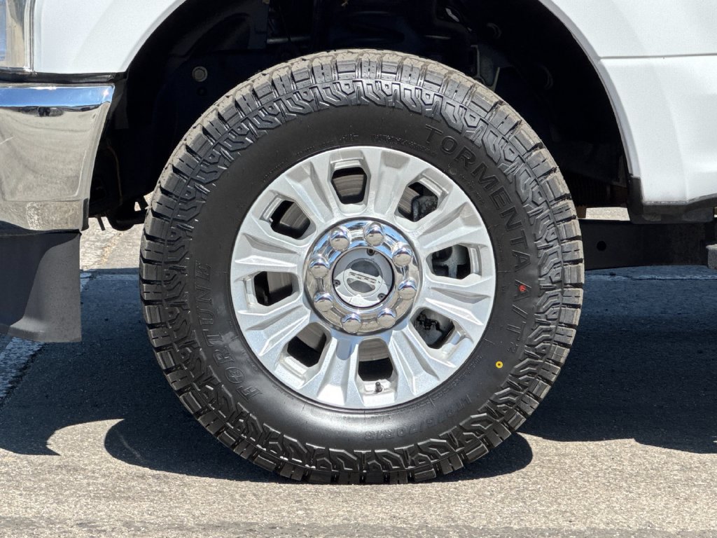 Certified 2020 Ford F250 XLT AWD/4WD image 23