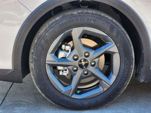 New 2026 Kia K4 FWD image 7