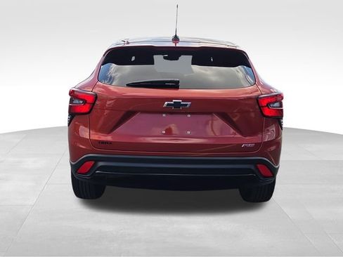 Used 2024 Chevrolet Trax RS FWD image 4