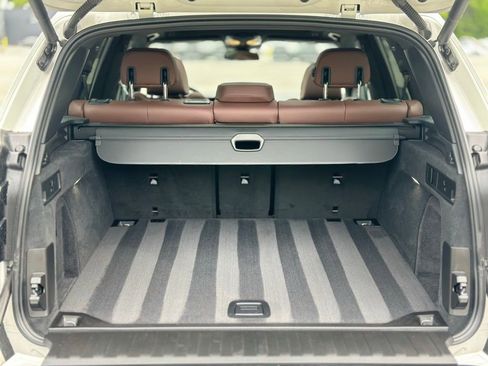 Used 2024 BMW X5 xDrive40i w/ Premium Package AWD/4WD image 6