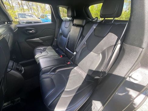 Used 2020 Jeep Cherokee High Altitude AWD/4WD image 15