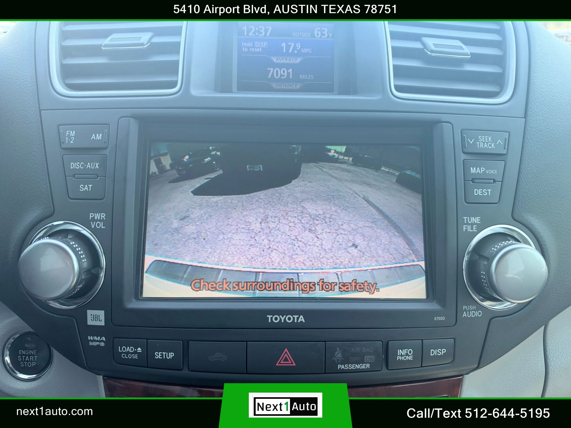 Used 2012 Toyota Highlander Limited w/ Tow Pkg AWD/4WD image 25
