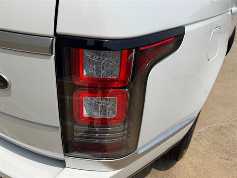 Used 2017 Land Rover Range Rover HSE AWD/4WD image 23