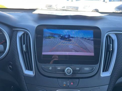 Used 2023 Chevrolet Malibu LT image 15