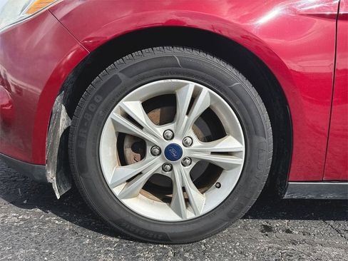 Used 2014 Ford Focus SE image 10