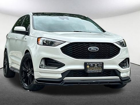 Certified 2022 Ford Edge ST-Line AWD/4WD image 2