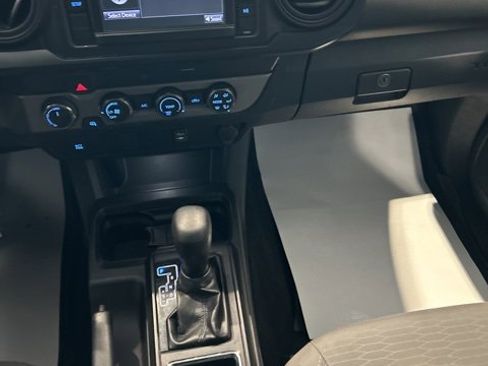 Used 2019 Toyota Tacoma SR image 12