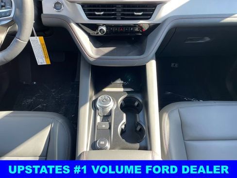 New 2025 Ford Explorer Active w/ Active Comfort Package image 11