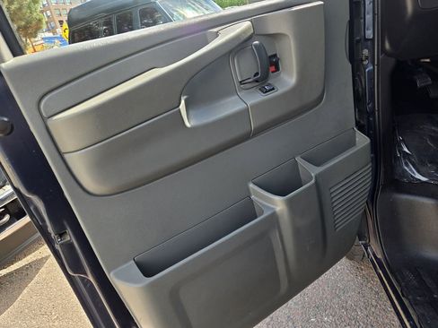 Used 2010 Chevrolet Express 3500 LT w/ LT Preferred Equipment Group RWD image 16