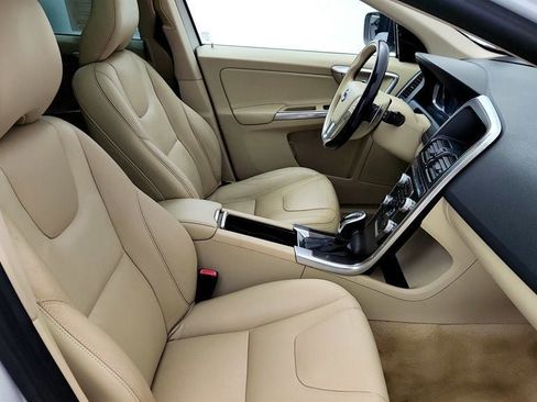 Used 2015 Volvo XC60 T6 AWD/4WD image 25