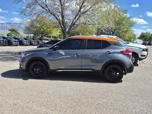 Used 2019 Nissan Kicks SR w/ SR Premium Package FWD image 6