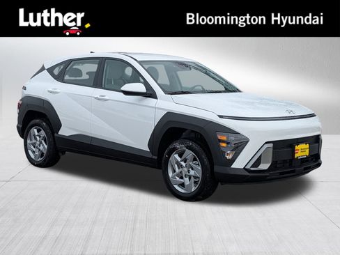 New 2026 Hyundai Kona SE image 1