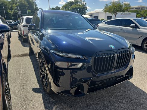 Used 2024 BMW X7 xDrive40i w/ Executive Package AWD/4WD image 1