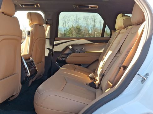 Used 2025 Land Rover Range Rover Sport SE image 26