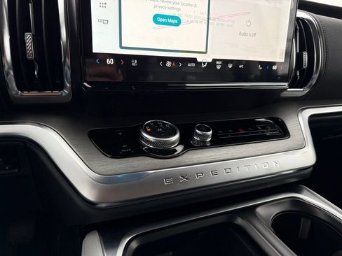 New 2026 Ford Expedition Max Platinum w/ Driver's Package image 18