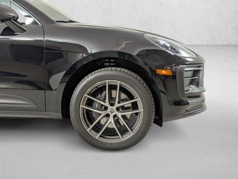 Certified 2025 Porsche Macan Turbo AWD/4WD image 11