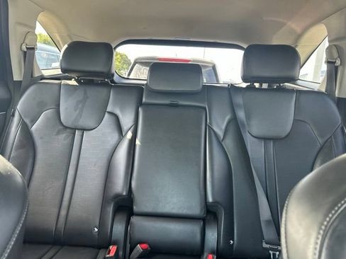 Used 2024 Kia Sorento S FWD image 27