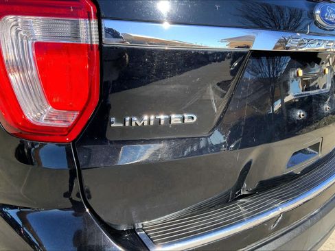 Used 2018 Ford Explorer Limited w/ Equipment Group 301A image 32