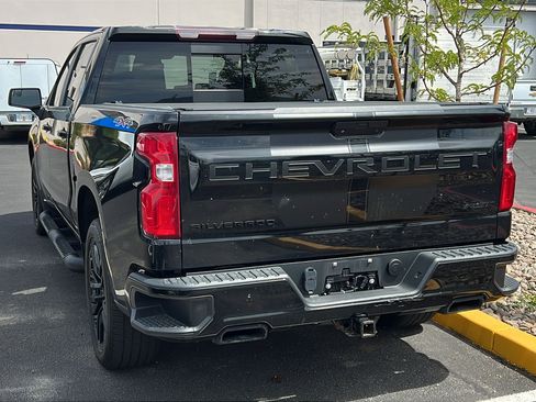 Used 2021 Chevrolet Silverado 1500 RST w/ Rally Edition AWD/4WD image 2