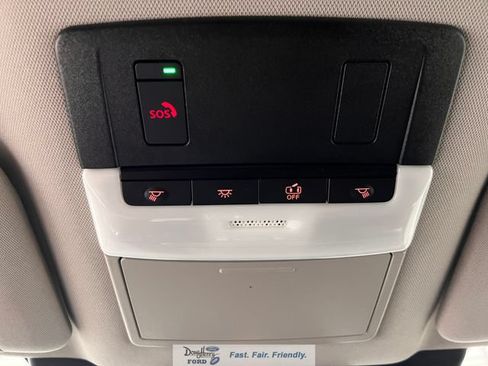 Used 2023 Nissan Pathfinder SL AWD/4WD image 45