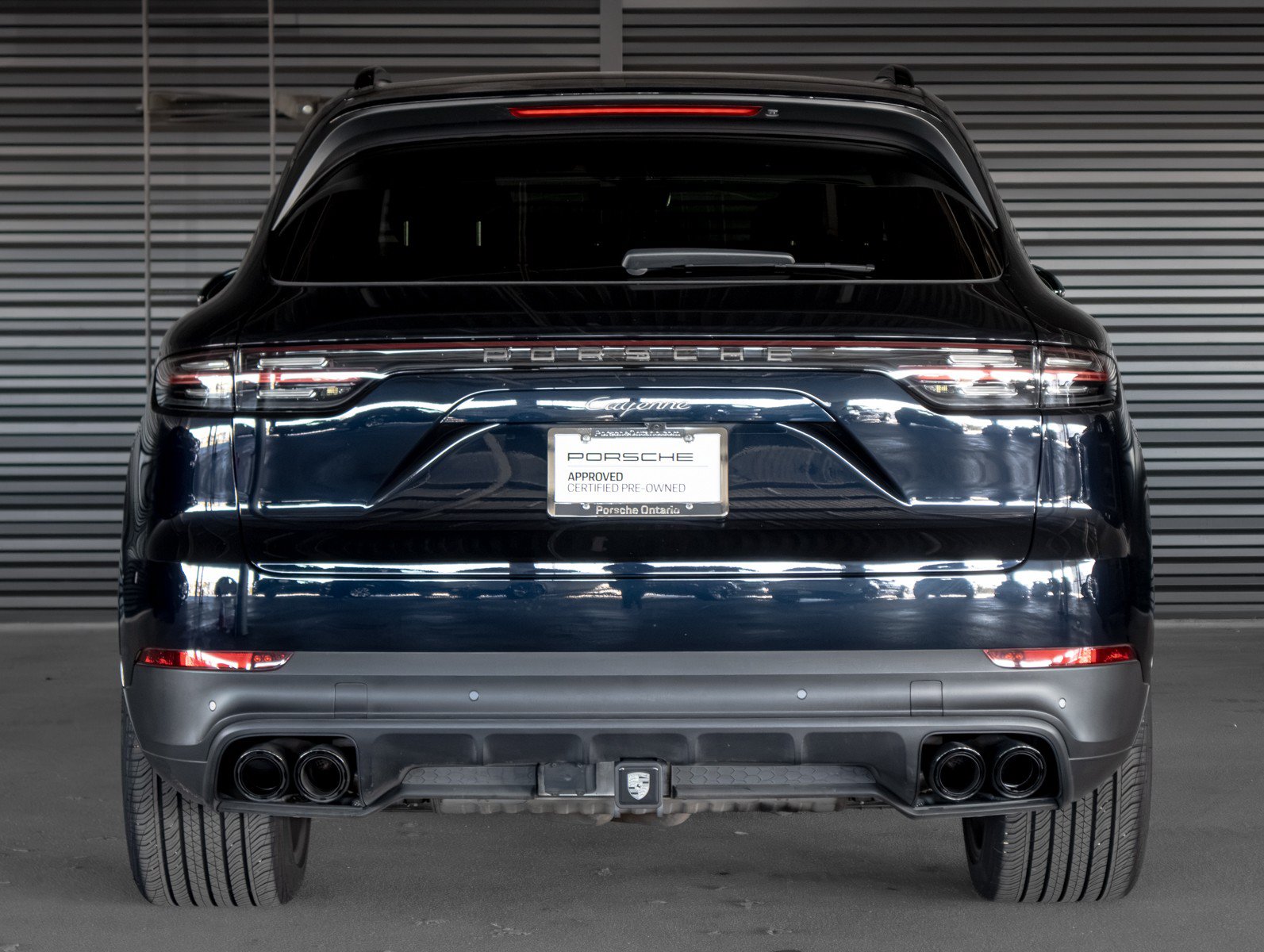 Certified 2023 Porsche Cayenne Platinum Edition AWD/4WD image 9