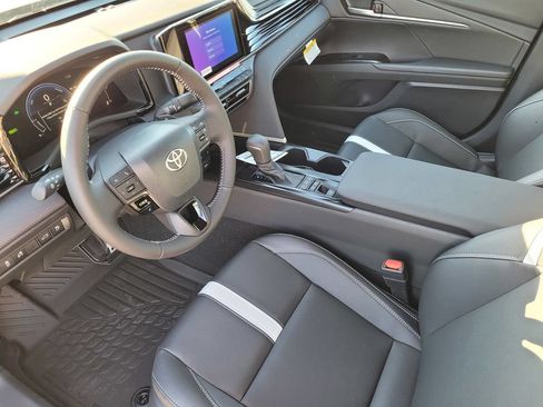 New 2026 Toyota Camry SE FWD image 7