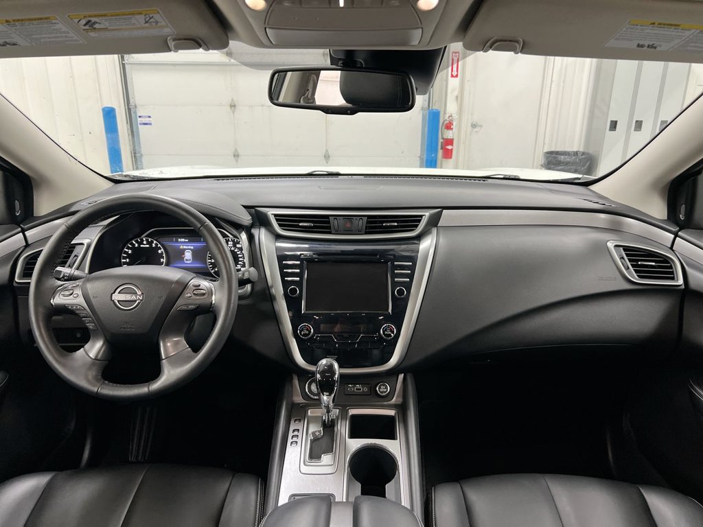 Used 2023 Nissan Murano SV w/ SV Midnight Edition Package AWD/4WD image 10